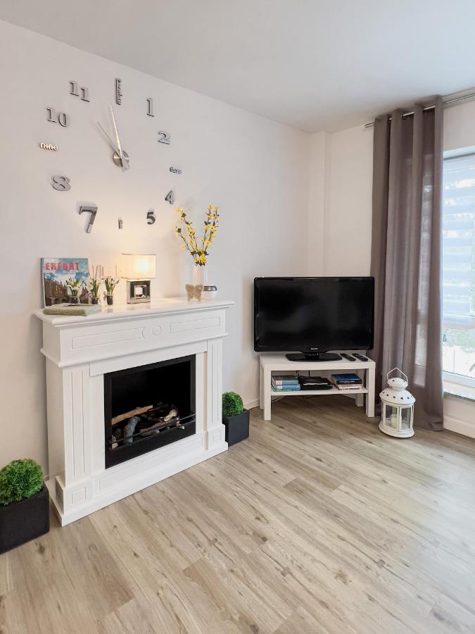 Schoene Helle & Gemuetliche Wohnung In Altstadtnaehe 에르푸르트 외부 사진
